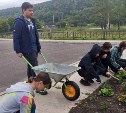 Более 6 тысяч подростков Сахалина и Курил работали на летних каникулах