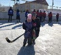 Профессиональные хоккеисты дали мастер-класс жителям Березняков