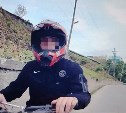 16-летний подросток без прав на мопеде без номеров попался инспекторам ГАИ в Холмске