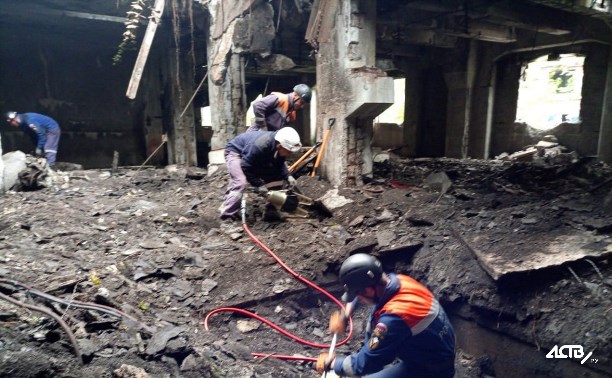 Прокуратура заинтересовалась обрушением крыши бывшего бумзавода в Поронайске