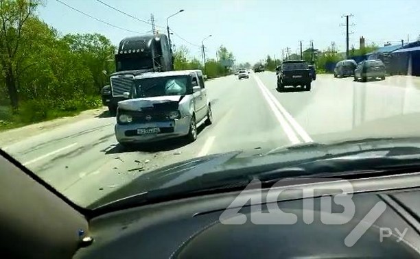 В Южно-Сахалинске произошло ДТП перед пешеходным переходом