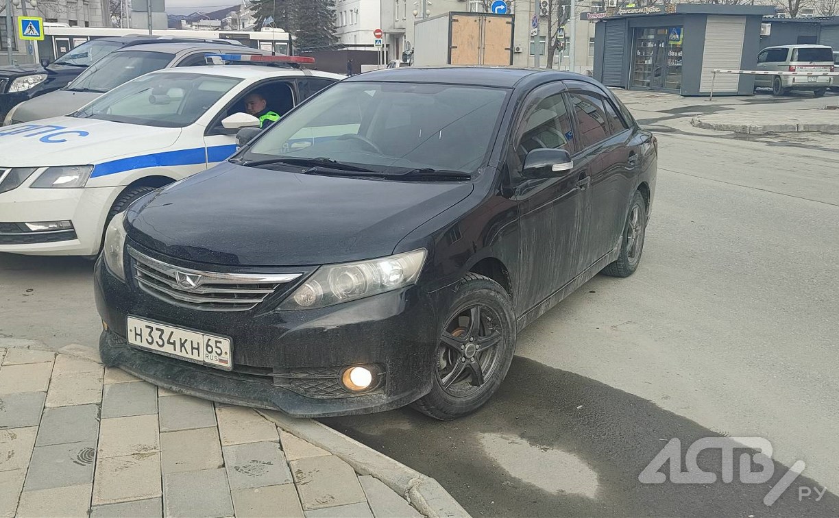 Очевидцев ДТП на перекрёстке ищут в Южно-Сахалинске