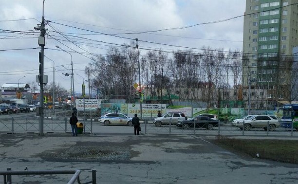 Автомобилисту в Южно-Сахалинске стало плохо во время движения по проспекту Мира