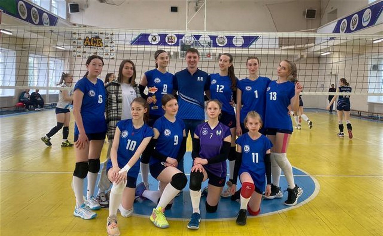 Сахалинские волейболистки приняли участие в дальневосточном турнире