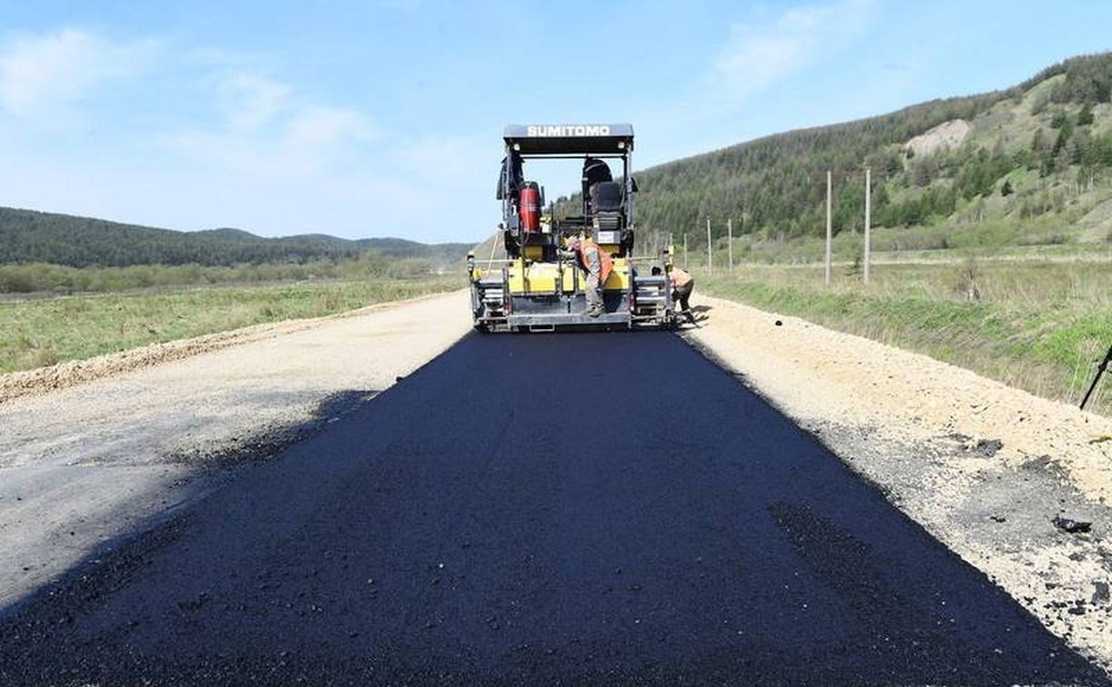 На Сахалине с начала года привели в порядок более 11 километров дорог регионального значения