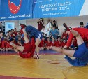 Титулованные спортсмены провели мастер-класс для сахалинских самбистов