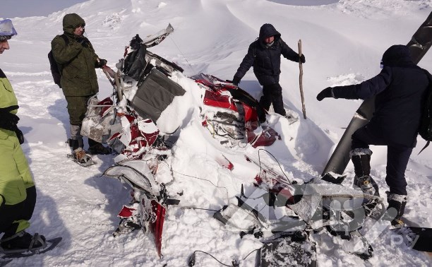 Кадры разбившегося на Сахалине вертолёта: съёмочная группа АСТВ добралась до места авиакатастрофы