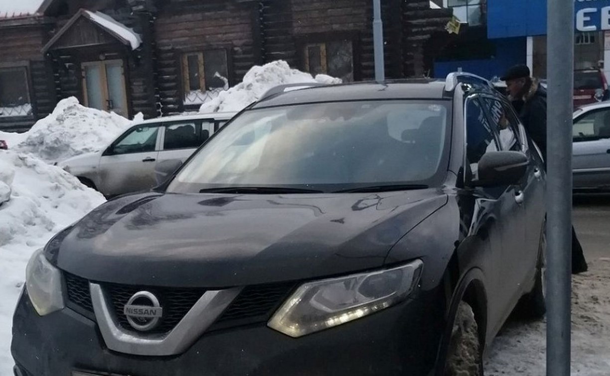 "Царёк" на Nissan Qashqai изрядно потрепал нервы жителям Южно-Сахалинска
