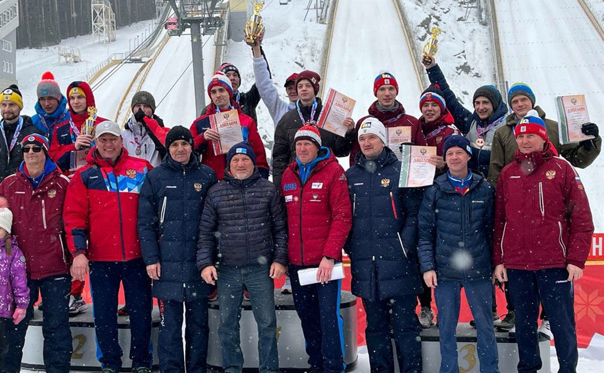 Сахалинские летающие лыжники завоевали бронзу чемпионата России