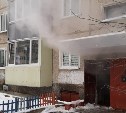Подвал многоэтажки в Южно-Сахалинске залило кипятком