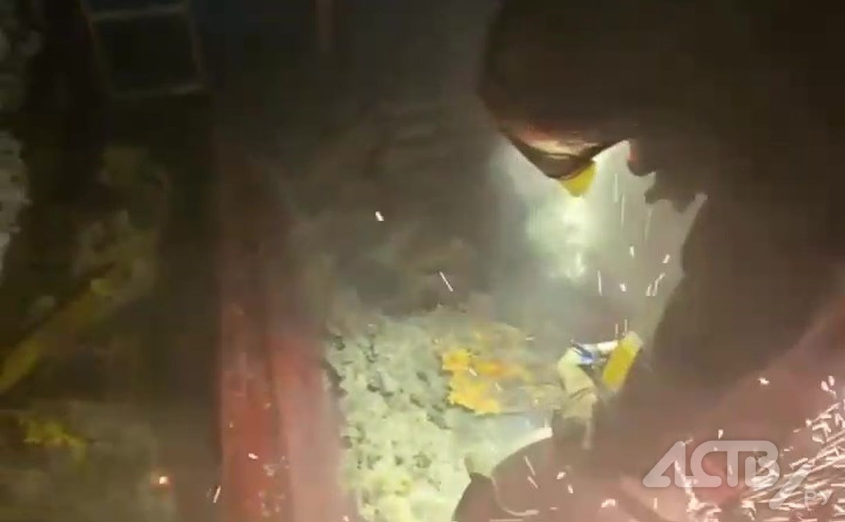 Коттедж едва не сгорел из-за пожара в бане в Южно-Сахалинске