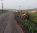 Водитель самосвала, опрокинувшегося в Углегорском районе, вероятно уснул за рулём