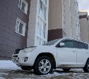 В Южно-Сахалинске озвучили штрафы, которые грозят за парковку на газоне