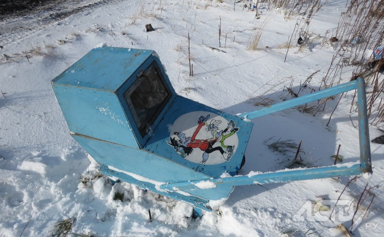 Очень старые детские санки нашли на Курилах: кто помнит такие "танки"?