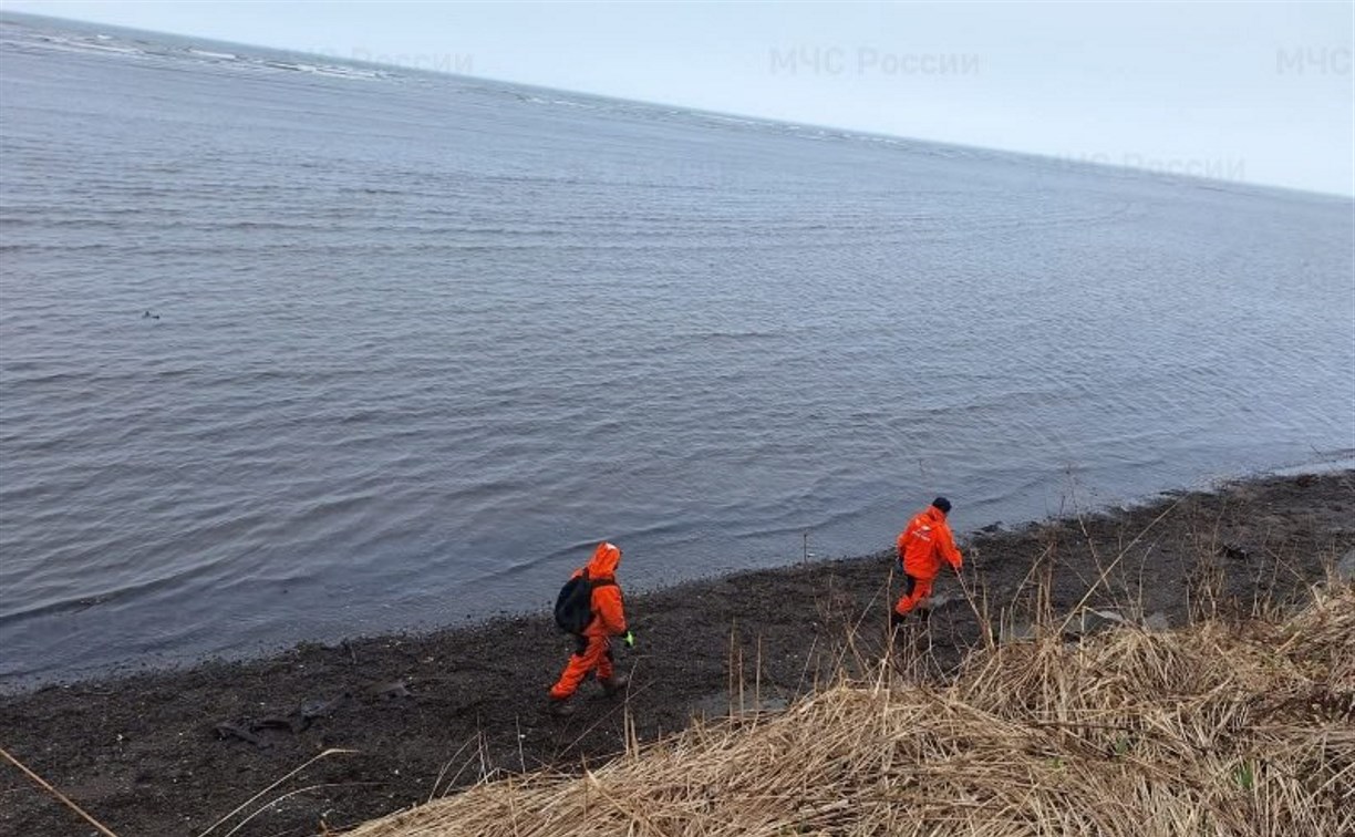 Поиски пропавшего на лодке в море в Корсаковском районе мужчины продолжаются