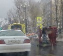 Toyota Chaser сбила девушку в Южно-Сахалинске