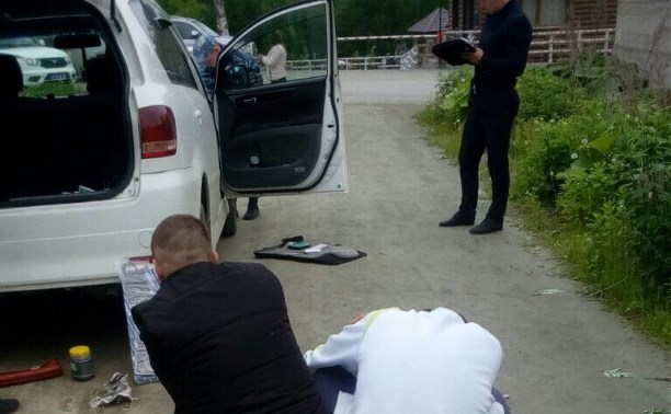 ЧОПовцы задержали наркодилеров на Корсаковской трассе