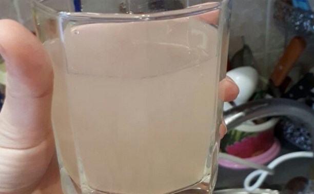 Из-за грязной воды в Углегорске введен режим ЧС Из-за грязной воды в Углегорске введен режим ЧС