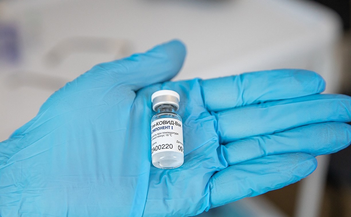Больше 500 сахалинцев сделали прививку от коронавируса