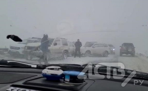 Массовое ДТП произошло на дороге, ведущей в Новотроицкое