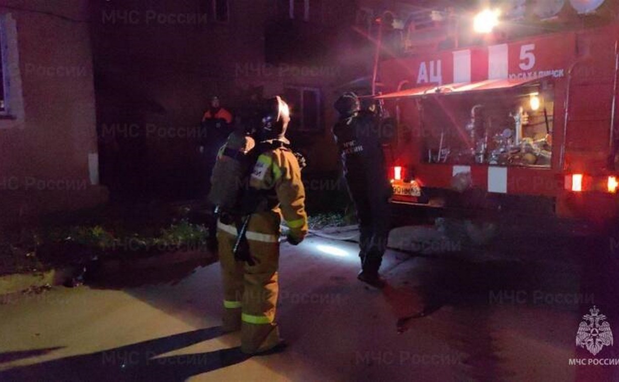 Частный дом с печкой задымился в Тымовском районе