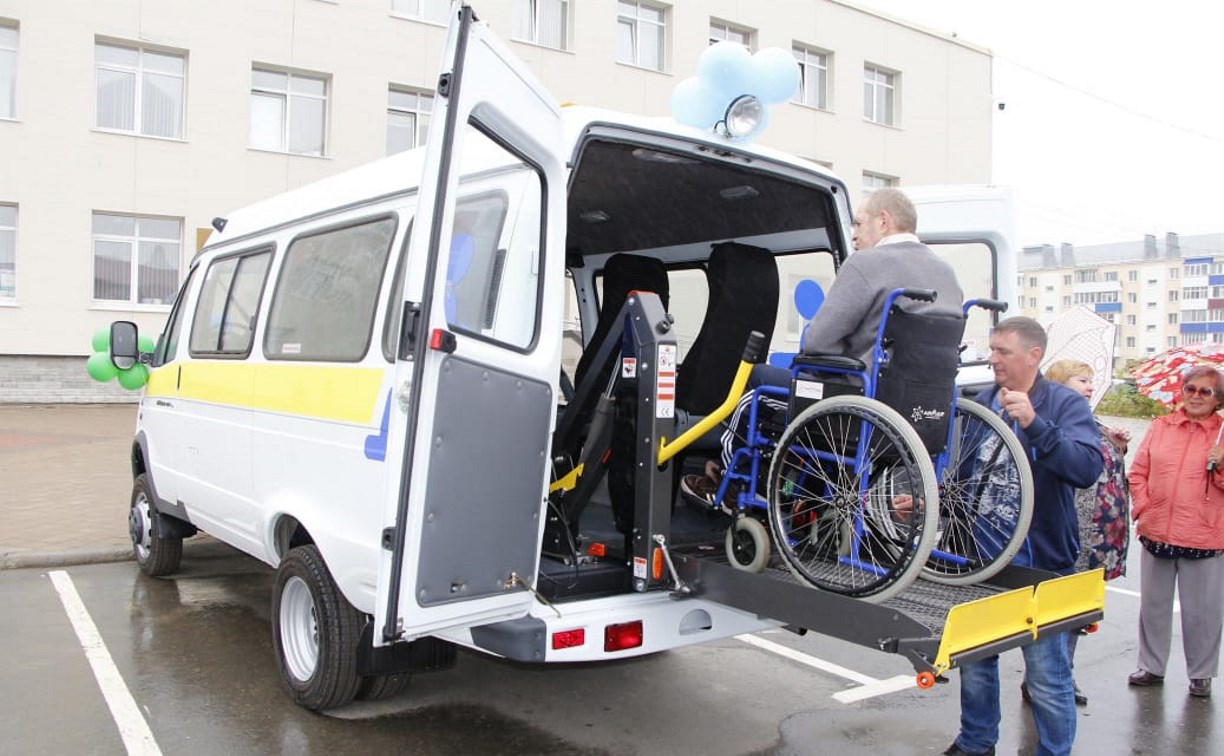 В Долинске появился автобус для людей с ограниченными возможностями