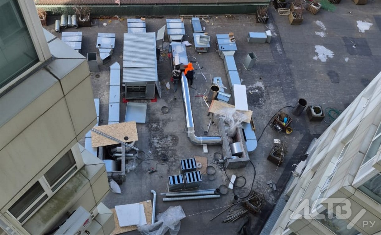 Мэр Южно-Сахалинска взял под контроль ситуацию с конфликтом вокруг строящегося ресторана