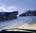 "Снесло половину кузова": в Охинском районе смертельное ДТП