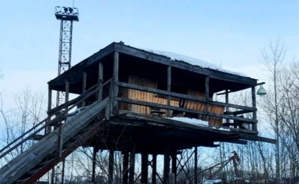 Пожар в сторожке произошёл в Смирных ночью