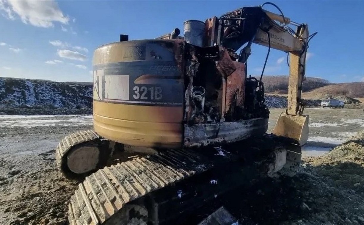 Сжигал спецтехнику после краж: сахалинца задержали за серию дерзких преступлений против собственности