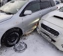 Очевидцев аварии у торгового центра ищут в Южно-Сахалинске