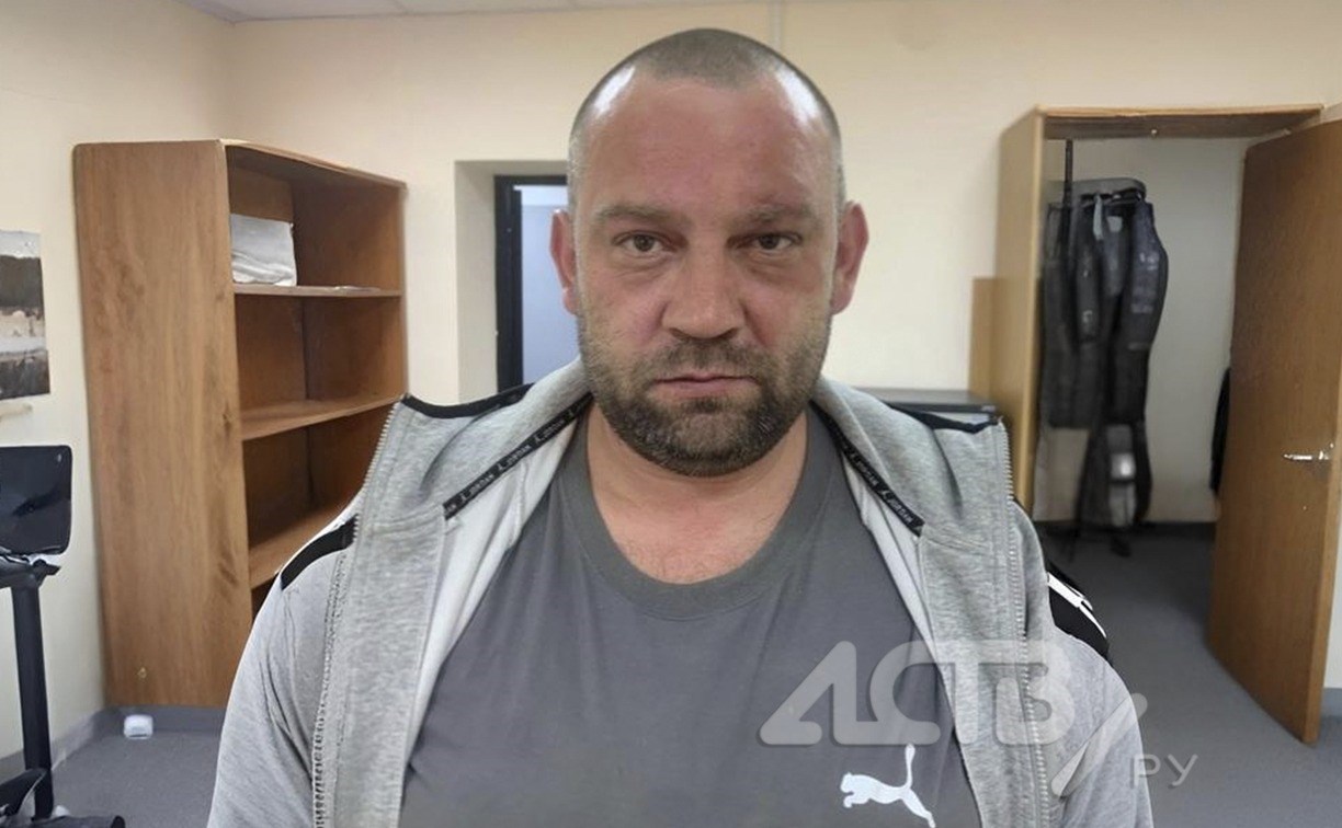 Подозреваемого в мошенничестве с изготовлением мебели ищет полиция Южно-Сахалинска