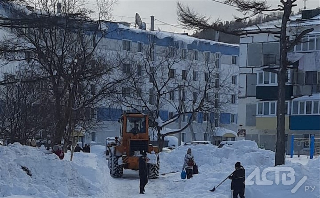 После жалобы жителей в Чехове начали расчищать улицы и дворы