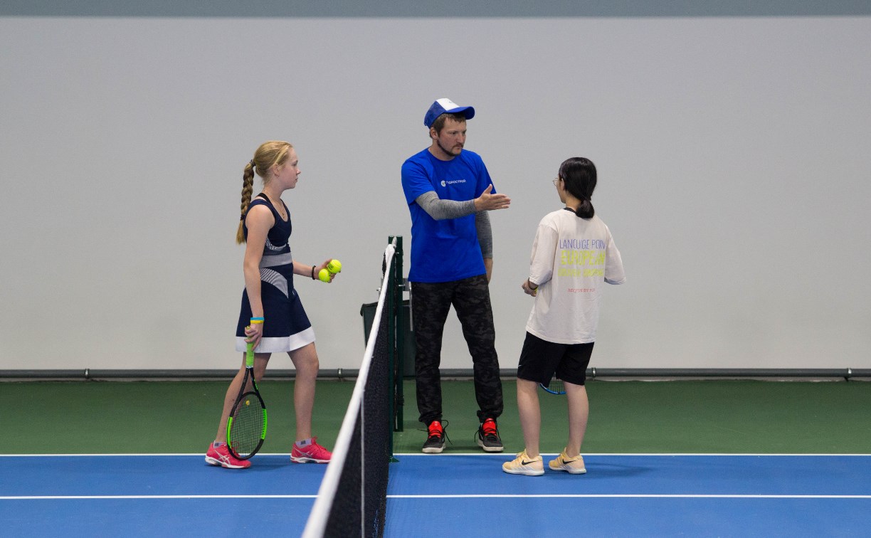 Лучших юных теннисистов определяют на Сахалине