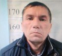 Сахалинская полиция ищет обвиняемого в краже алкоголя