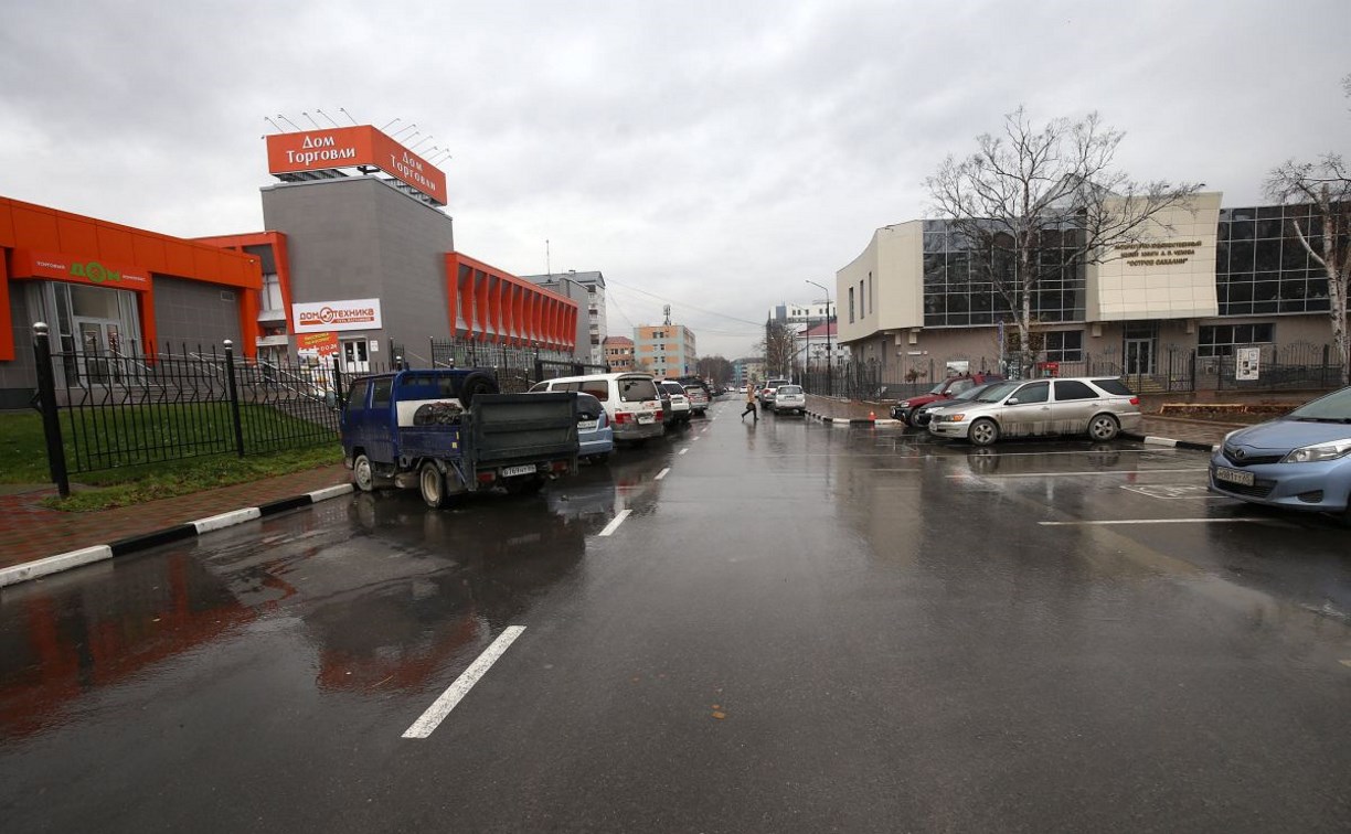 В Южно-Сахалинске решают, одно- или двустороннее движение будет на улице А. Буюклы