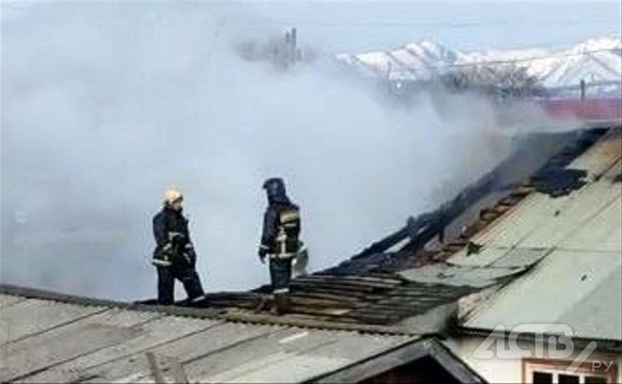 Появилось новое видео тушения пожара в Смирных - Новости Сахалинской  области. Происшествия - astv.ru