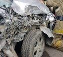 Несколько человек пострадали при столкновении легкового авто и маршрутки в Холмске
