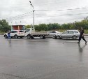 "Скрылся после тройного ДТП": ГАИ Южно-Сахалинска ищет свидетелей аварии на Холмском шоссе