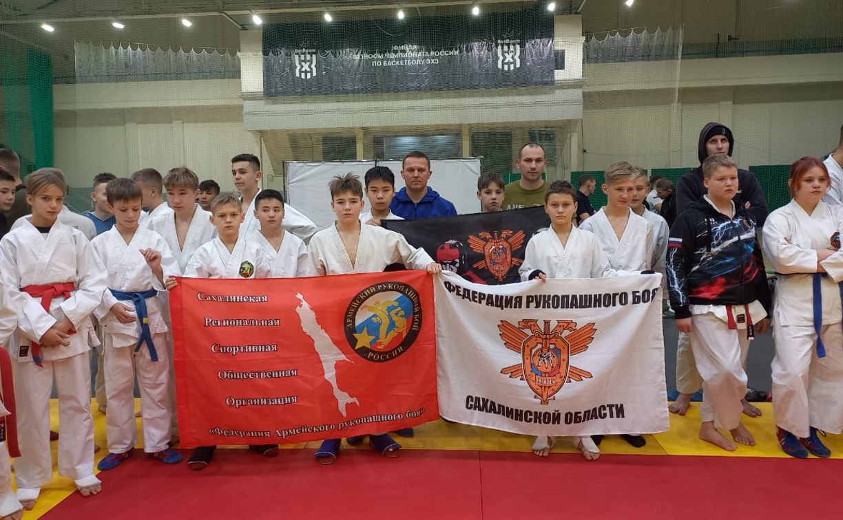 Сахалинские бойцы завоевали три медали дальневосточных соревнований