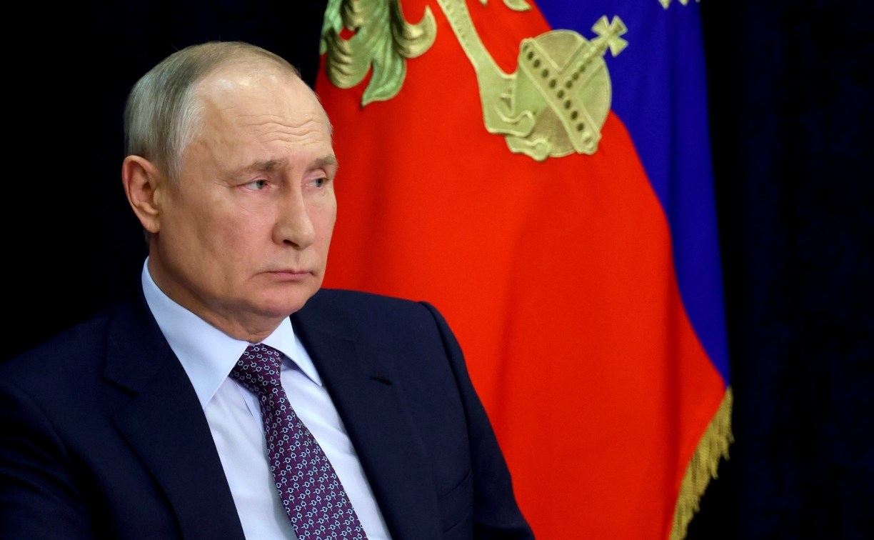 "Напрочь отшибло и память, и совесть": Путин поручил показать миру рассекреченные документы времён ВОВ