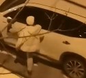 Жительница Южно-Сахалинска пригласила автомобиль на танец, а потом отпинала его