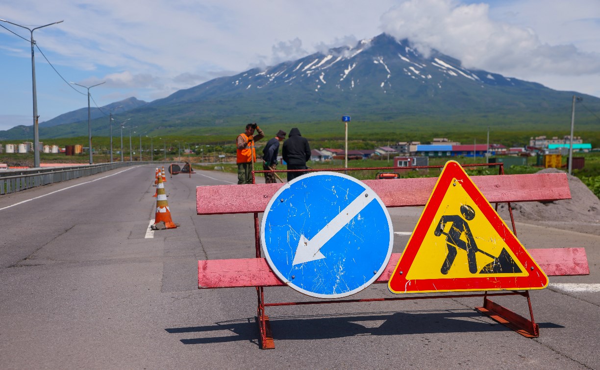 В Курильском районе за неделю закрыли около 70% дорожных ям
