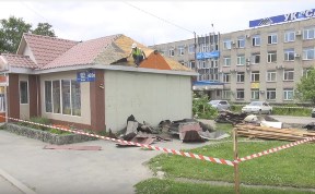 Южно-Сахалинские магазины «У Крильона» и «Золотой» демонтируют