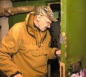 Старость в радость: пожилой южносахалинец несколько лет живёт в подвале