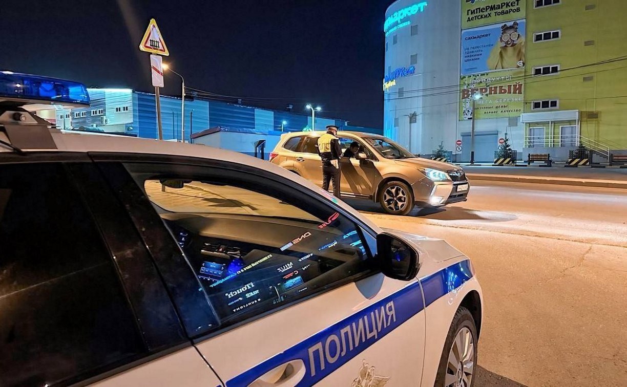 За сутки на сахалинских дорогах задержали 25 бесправников 