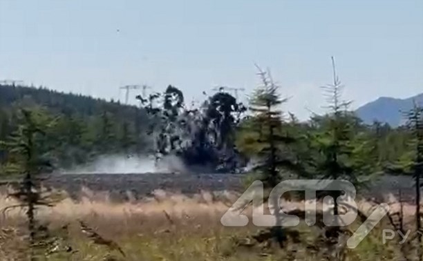 "Бабахнуло знатно": Пугачёвский вулкан на Сахалине ожил и поприветствовал туристов фонтаном грязи