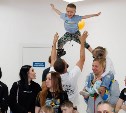 160 малышей стали участниками XIII Чемпионата Сахалинской детсадовской семейной лиги "Хоккей в Валенках — 2025"
