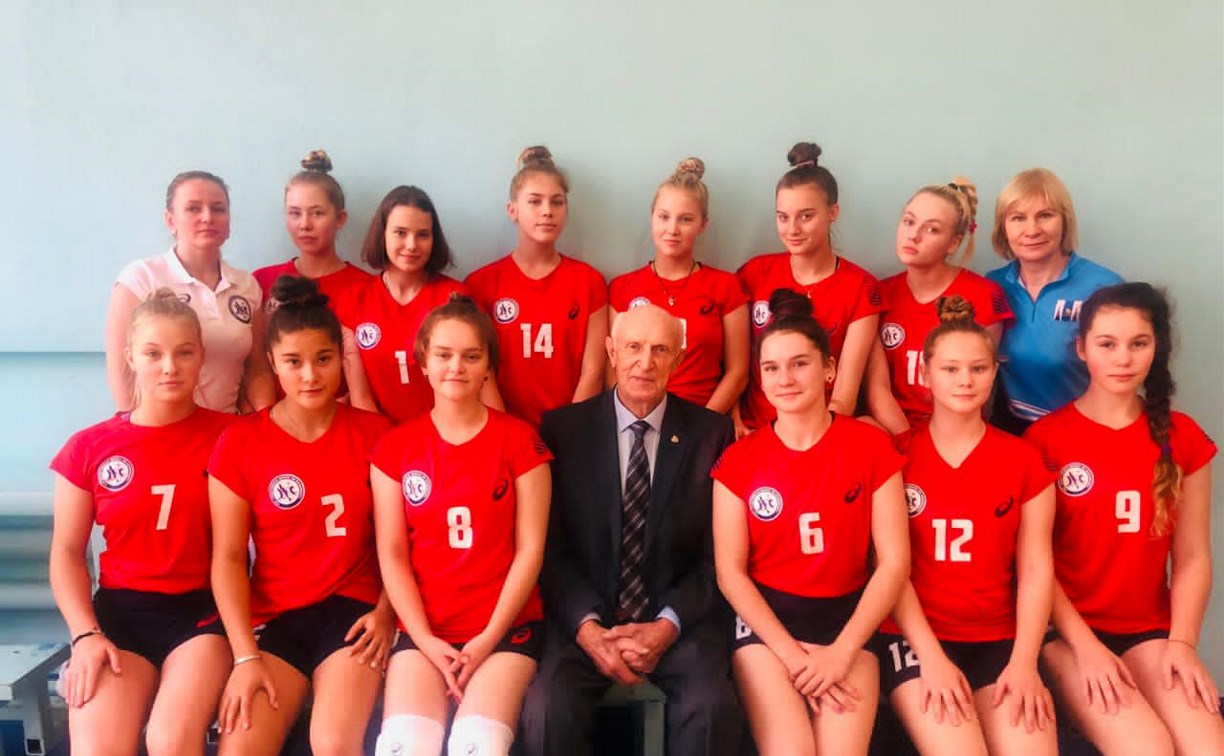 Сахалинские волейболисты стали пятыми на соревнованиях "Летающий мяч"