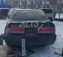 Пьяный на "Кроуне" влетел на территорию горотдела полиции на Сахалине и врезался в служебную"Ниву" 